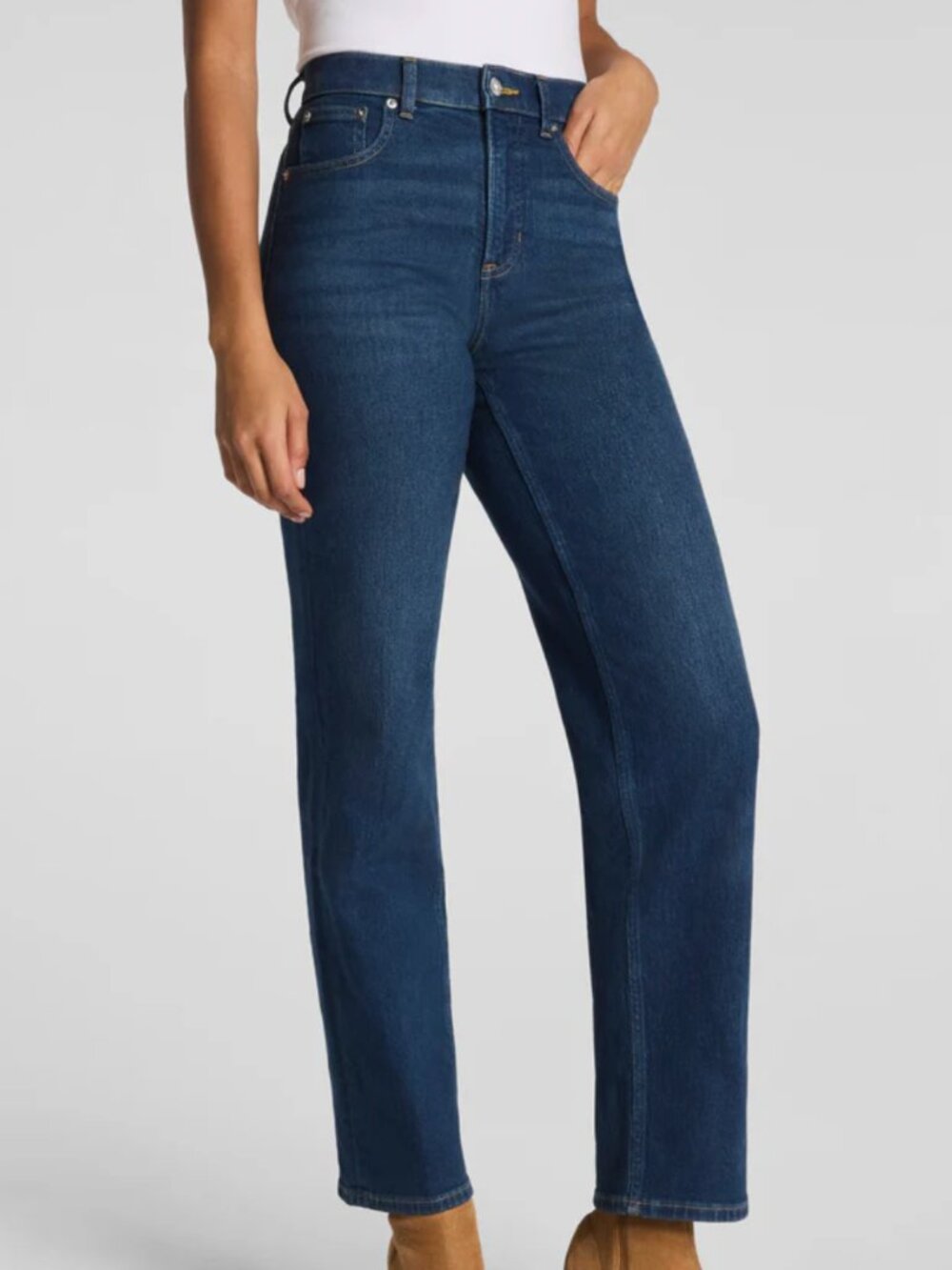 NWT Spanx Spanxshape Authentic 360 Mid-Rise 90s Straight Leg Jeans